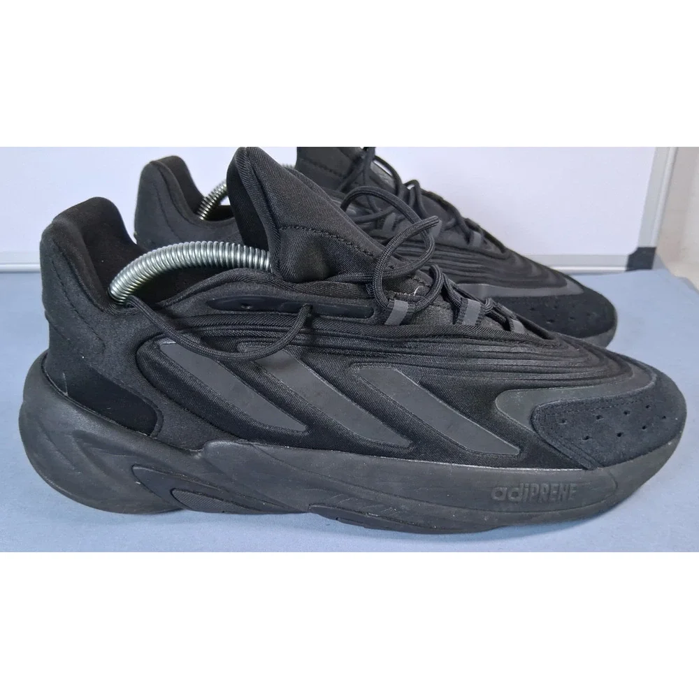 Adidas Ozelia Triple Black Carbon Men Size 10 Sneakers H04250 Running Shoes Low